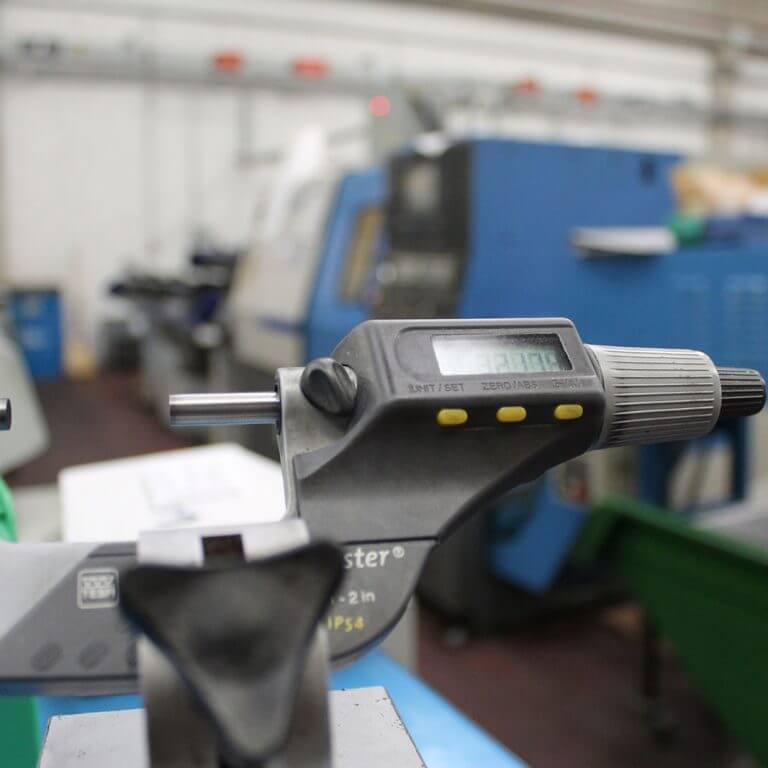 Torneria Frison Srl Bassano Lavorazione acciaio alluminio ottone